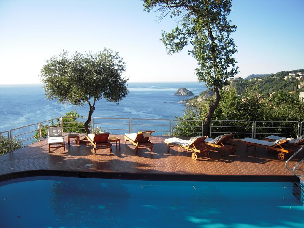 Residence Borgo San Sebastiano Bergeggi Exterior photo